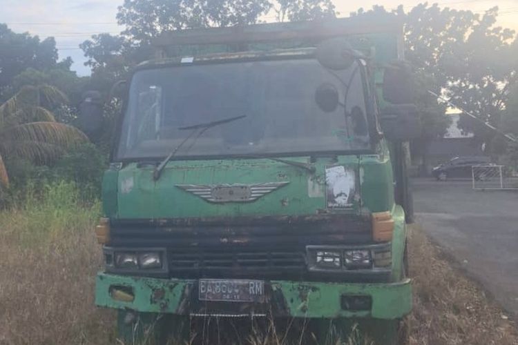 Dengan Truk Tua, Warga Bengkulu Menyimpan BBM dan Dapat Laba Rp 128 Juta