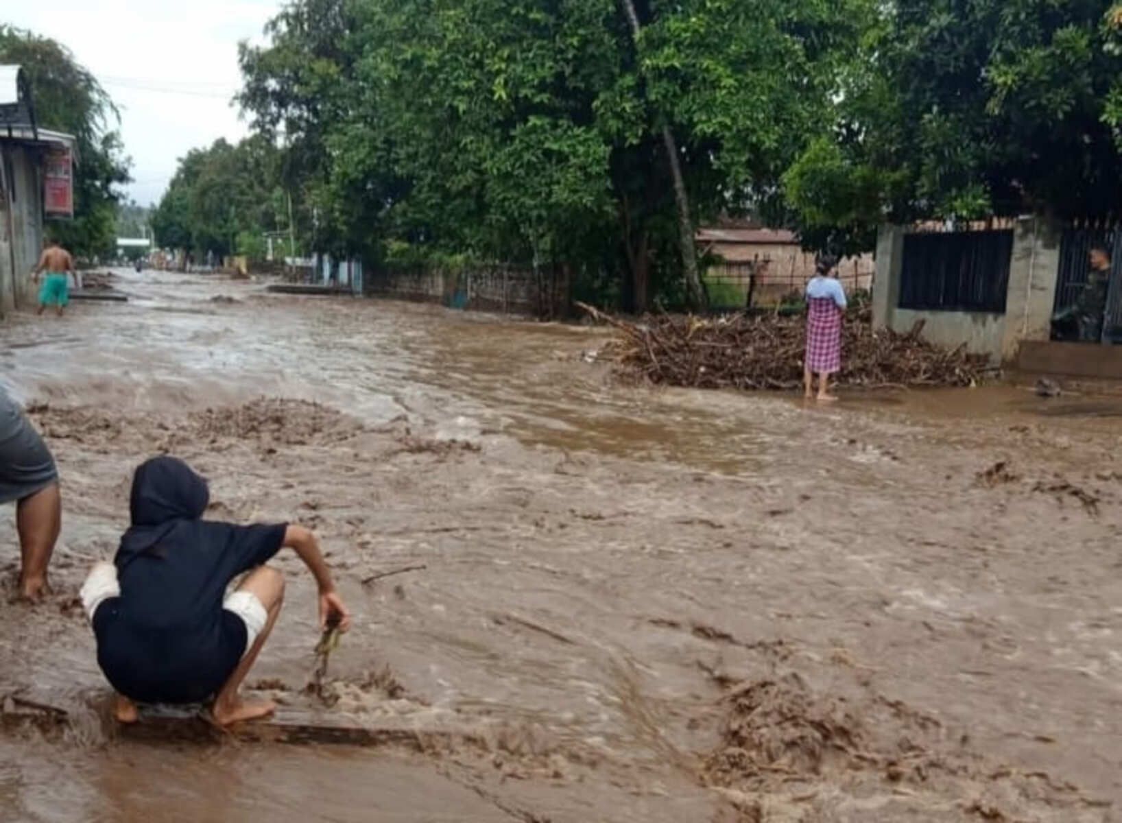 Update Banjir Bima: Enam Desa di Dua Kecamatan Rawan, Warga Diingatkan Waspadai Cuaca Ekstrem