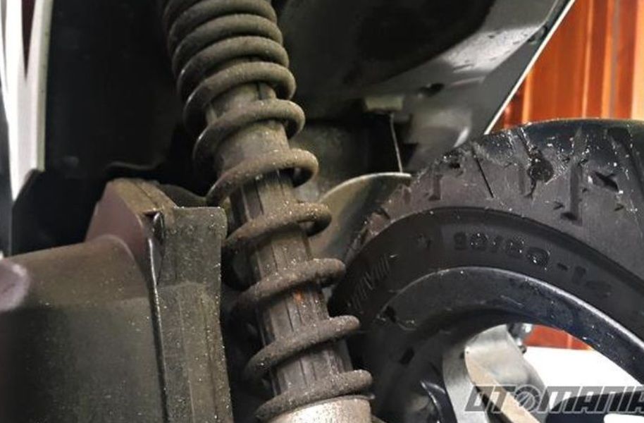 Ternyata Mudah, Cara Mengatasi Rembesan Saat Hujan