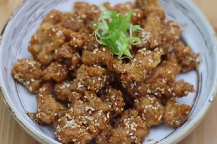 Cara Membuat Ayam Goreng Madu Korea yang Renyah dan Lembut!