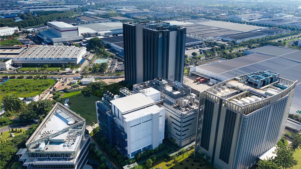 Pemegang Saham DCII Kompak Tahan Diri, Kepemilikan Anthoni Salim, Toto Sugiri, dan Marina Budiman Te