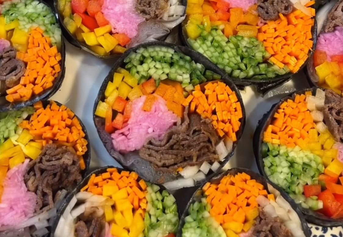 Kimbap Sehat Tanpa Nasi, Kreasi Veggie Beef yang Menyegarkan