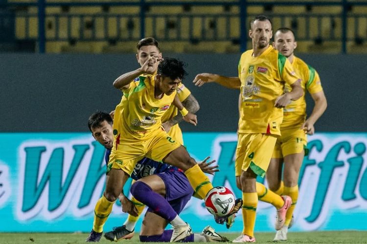 5 Fakta Mengagumkan Persebaya di Bawah Eduardo Perez! Rajin Kumpulkan Kartu Daripada Cetak Gol