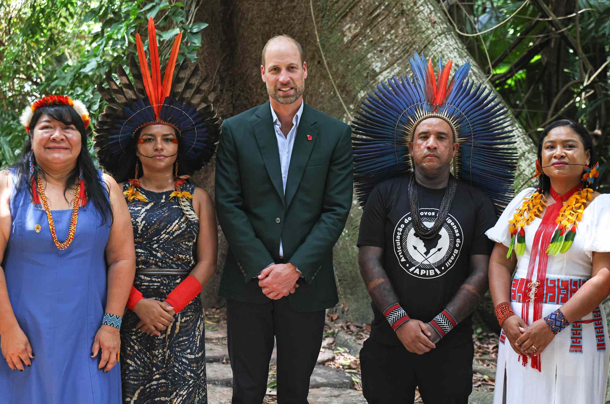 Prince William Learns of Surprise Connection to Grandmother Queen ...