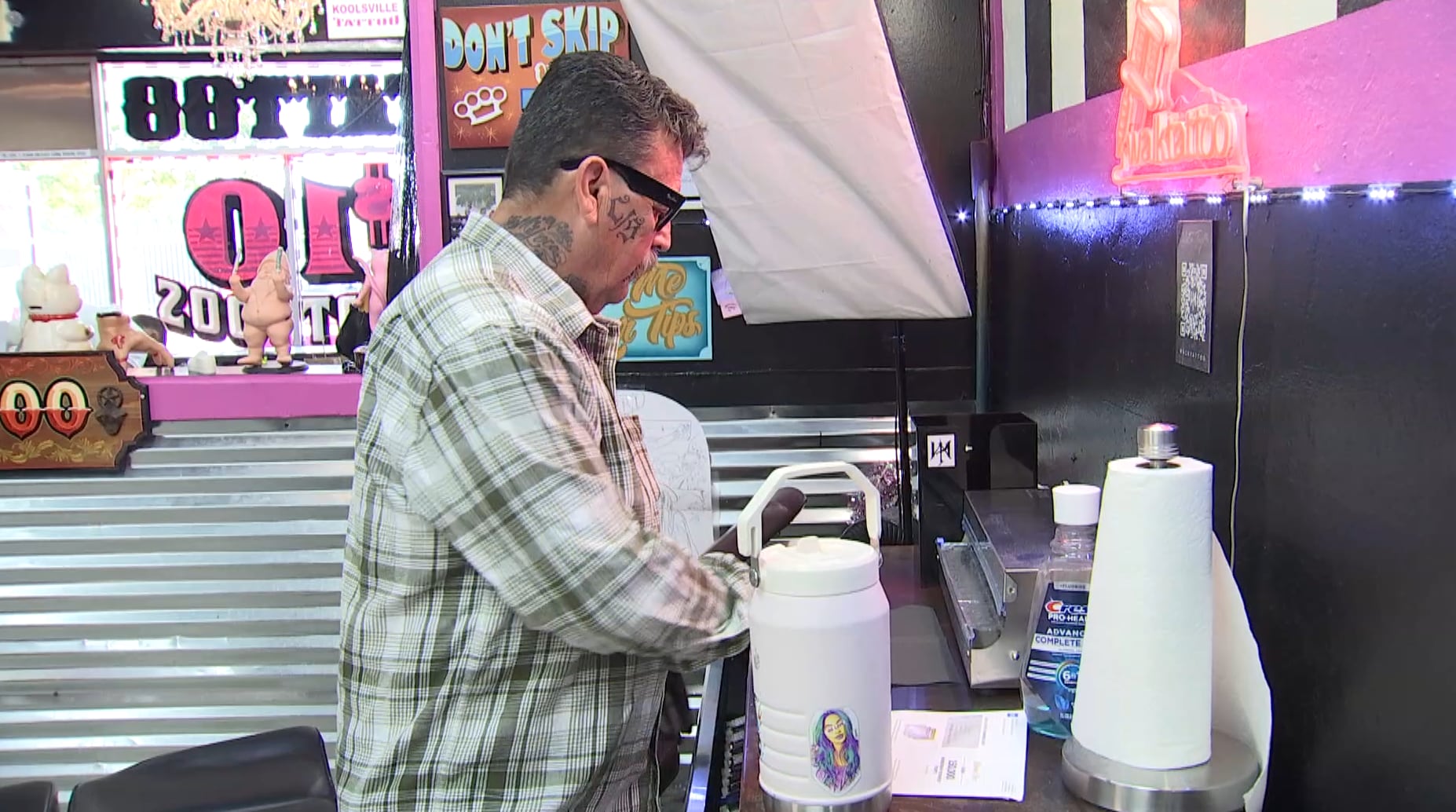 Las Vegas tattoo shop owner gives back to foster children through ...