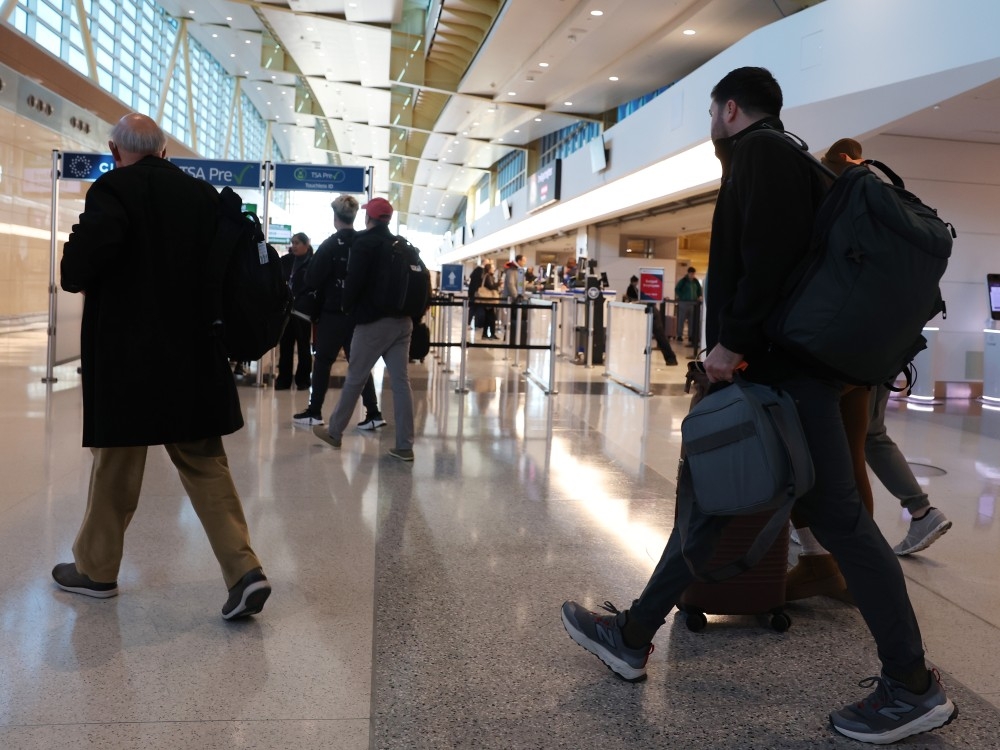 how-canadians-will-be-affected-by-u-s-flight-cancellations-amid-faa