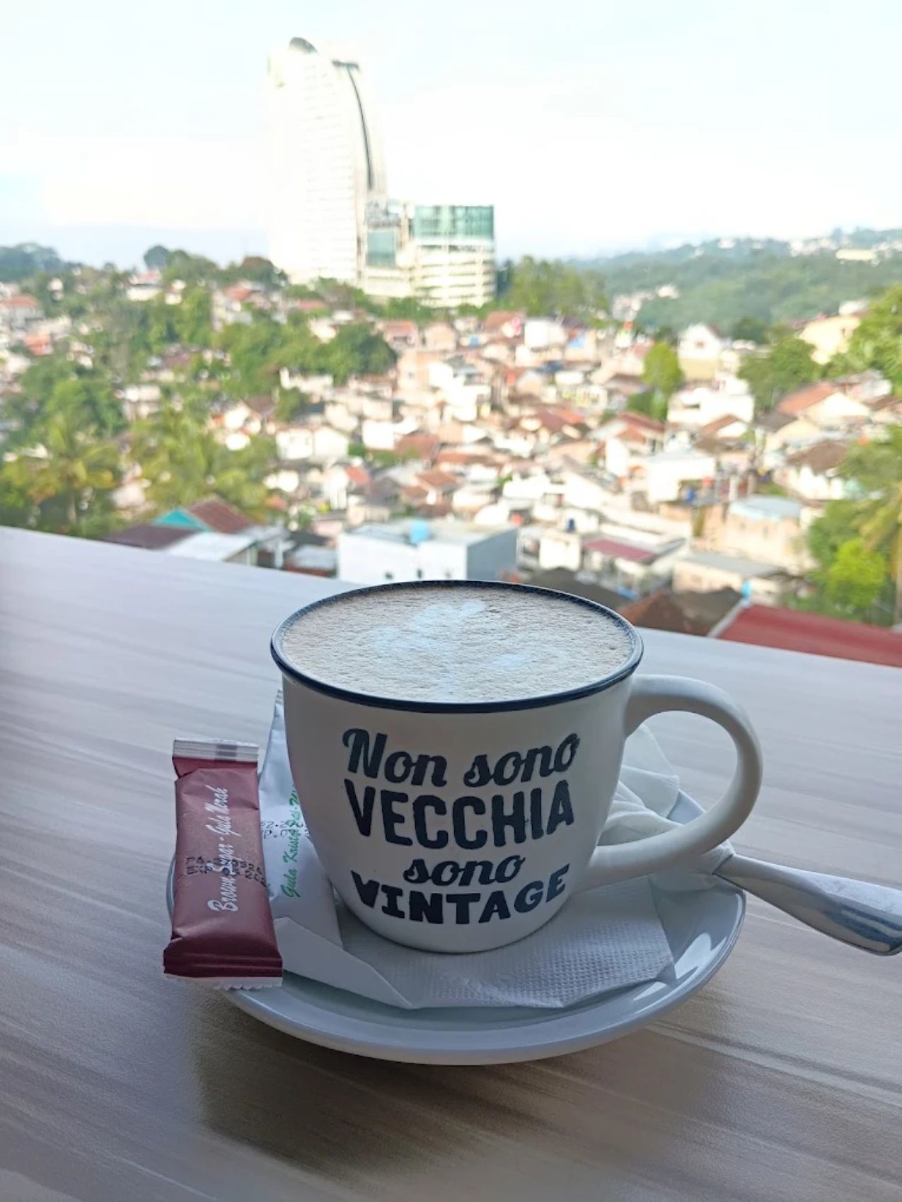 Kafe Hits Bandung 2025: Tempat Santai, Nongkrong, dan Konten Keren