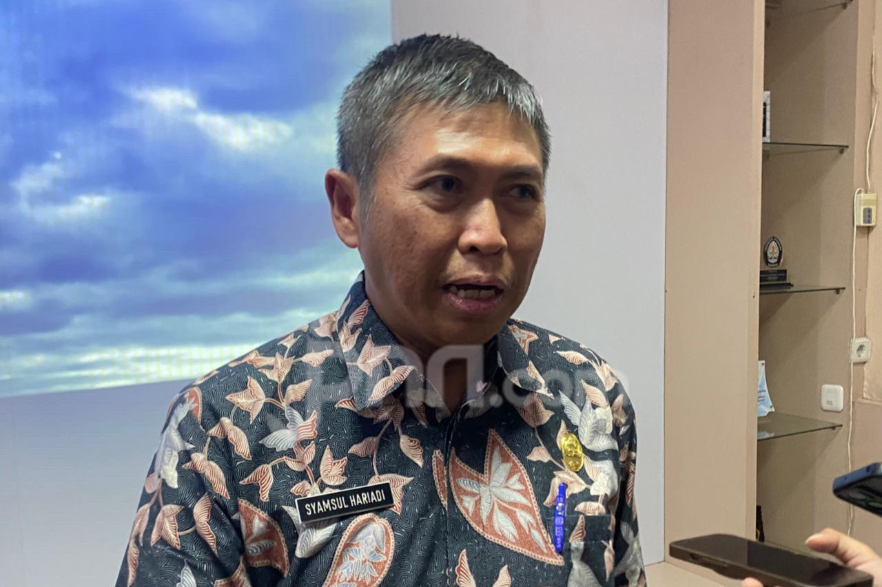 Sofa dan Kasur di Rumah Pompa Surabaya Ancam Sistem Drainase