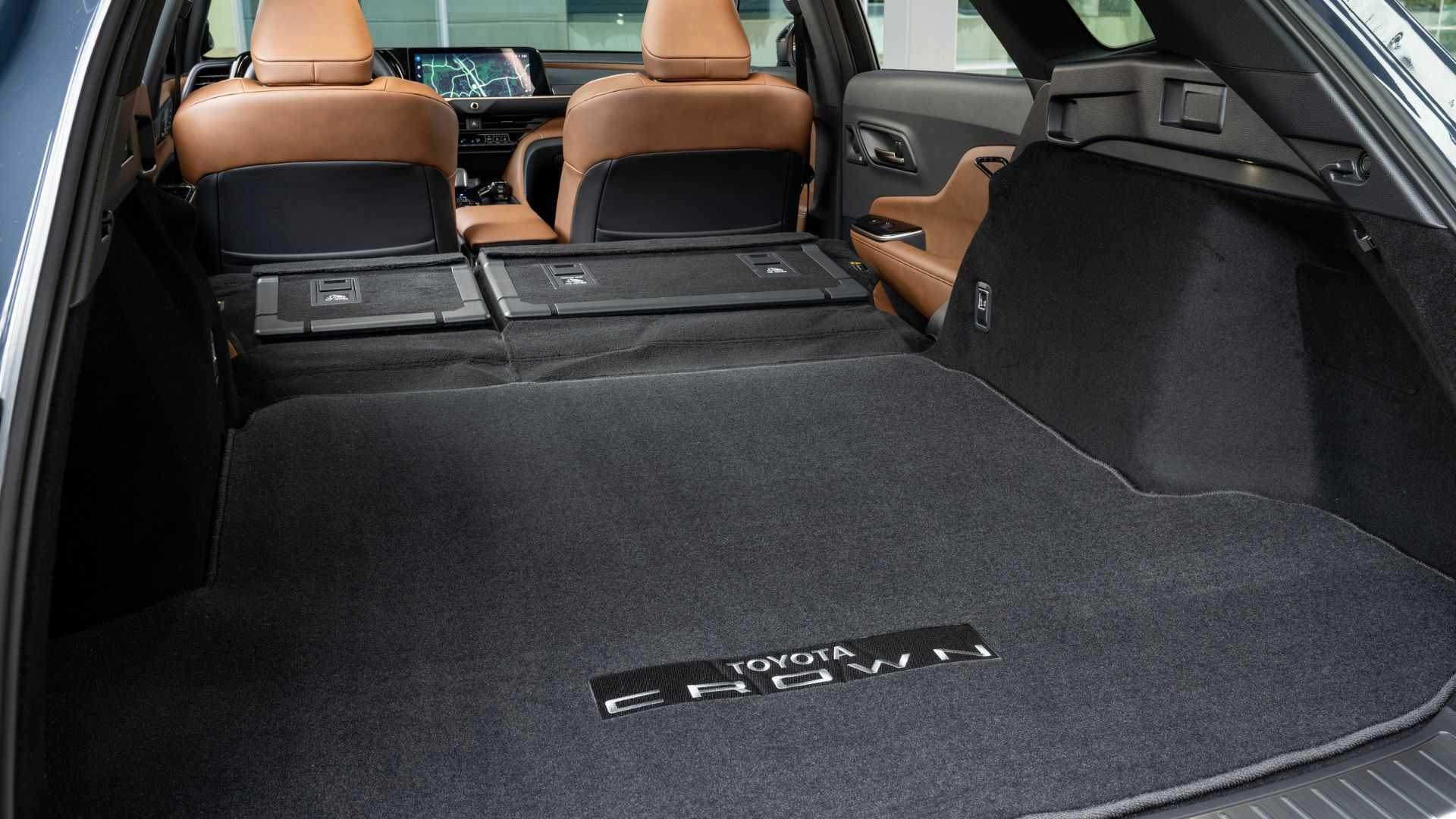 Close-up shot of the trunk with the rear seats folded down in the 2025 Toyota Crown Signia Limited.