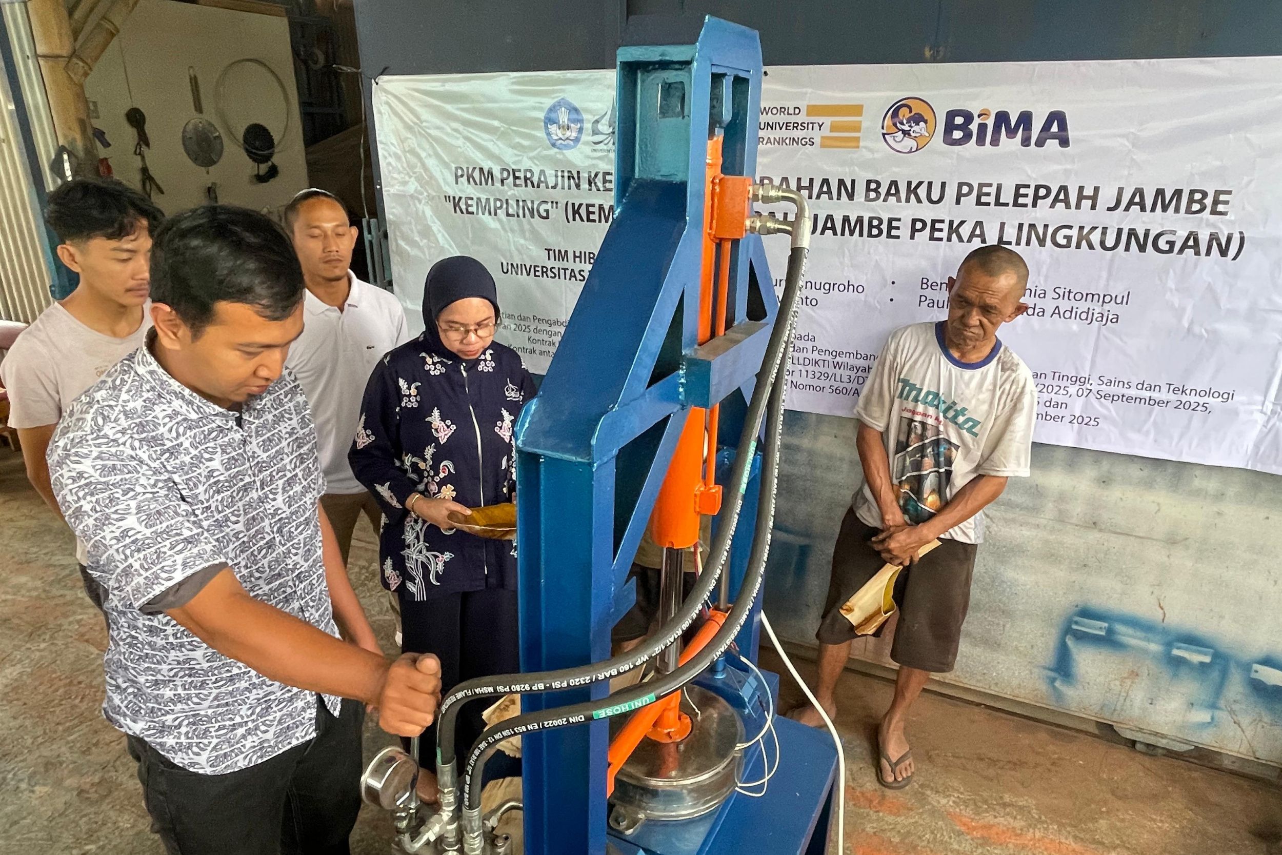 Inovasi PKM Trisakti: Kempling, Kemasan Ramah Lingkungan dari Pelepah Jambe