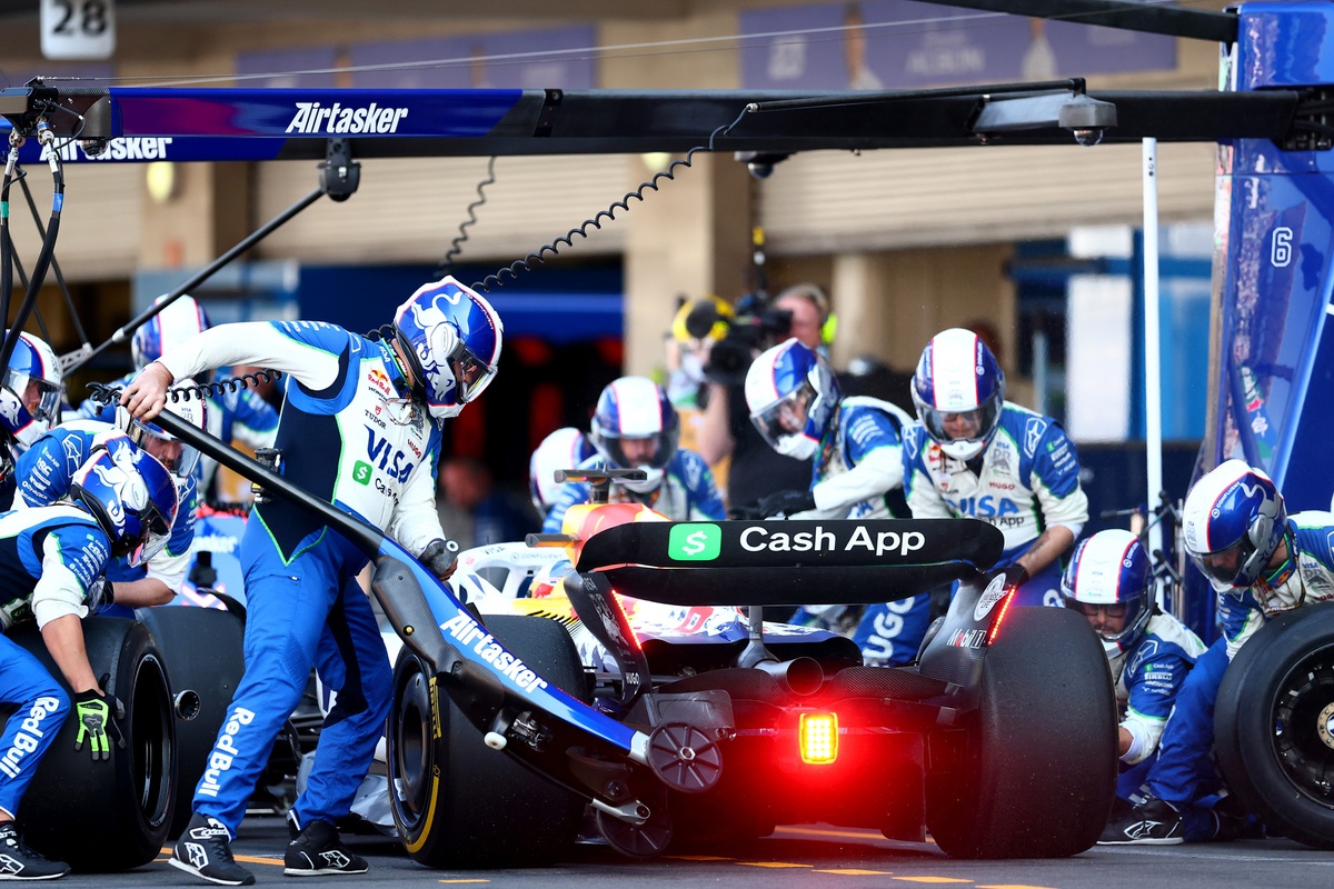 F1 team bosses raise ‘concerns’ over mandatory two-stop idea
