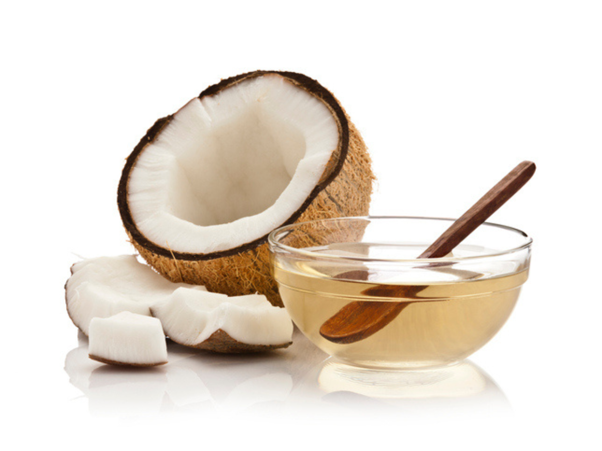 7 natural hair oils that promote hair growth and thickness