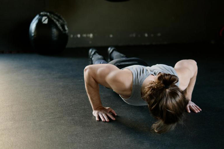 Maximize your chest growth with these 5 expert-approved pec workouts