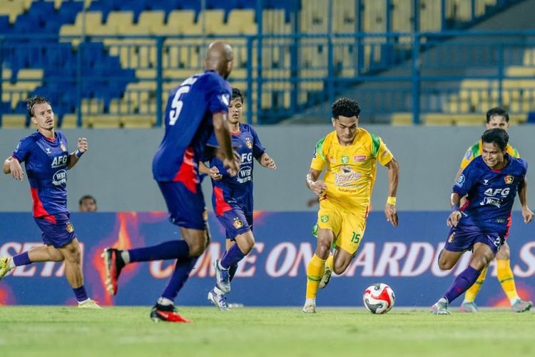 Eduardo Perez Kecam Keputusan VAR Usai Persebaya Dihukum Kartu Merah