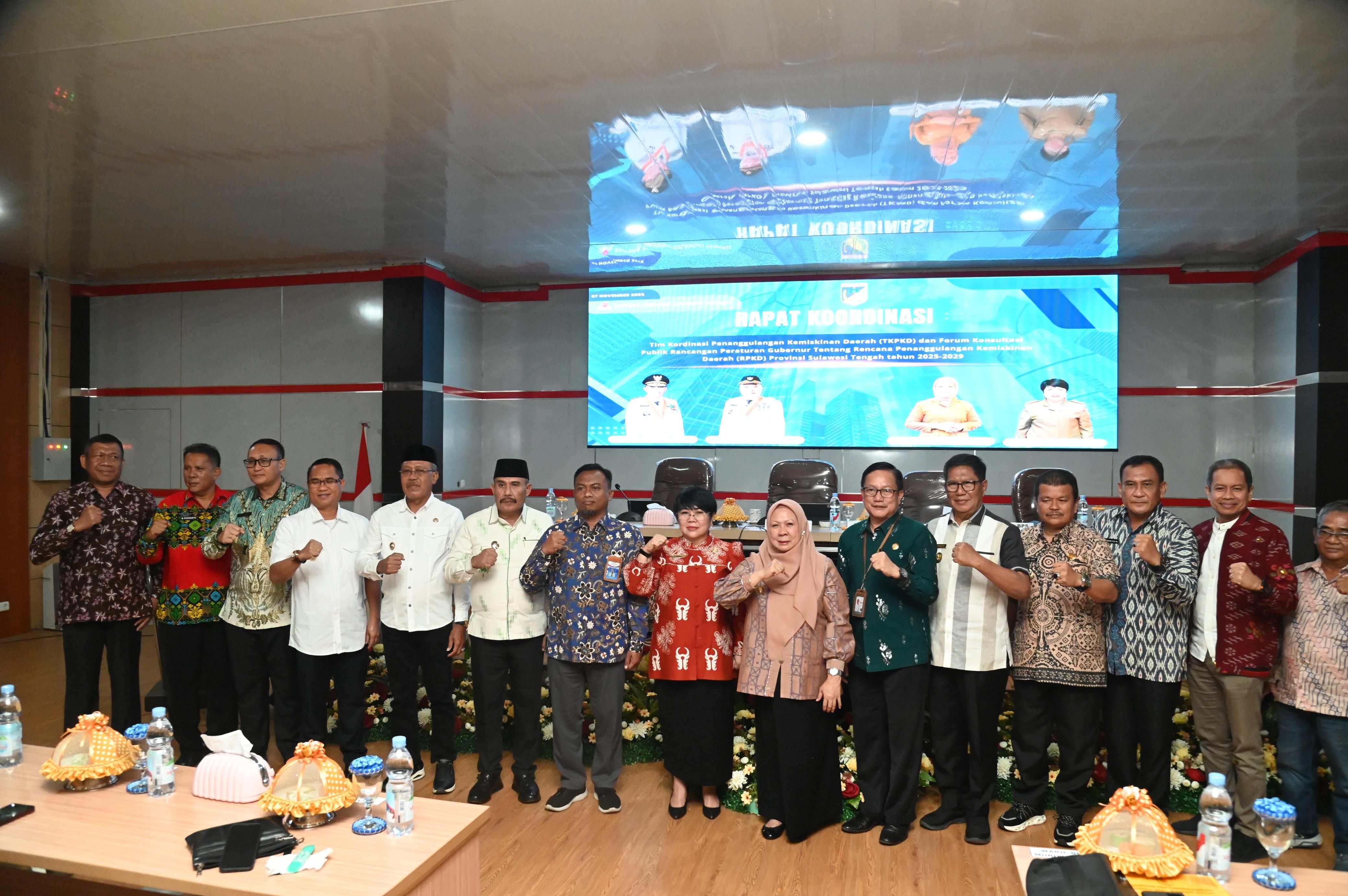 Wagub Sulteng Buka Rakor TKPKD, Tekankan Kesehatan dan Pendidikan untuk Akar Masalah Kemiskinan