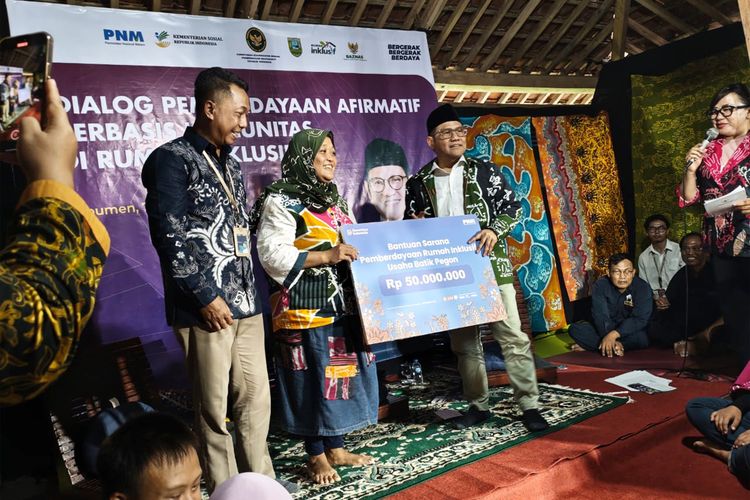 Menko PM dan PNM Bangun Kemandirian Disabilitas di Kebumen