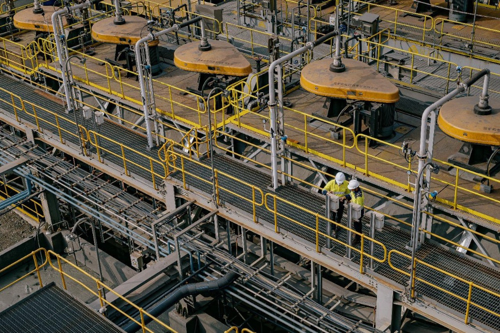 Merdeka Copper (MDKA) Ungkap Penyebab Kenaikan Harga Saham MBMA