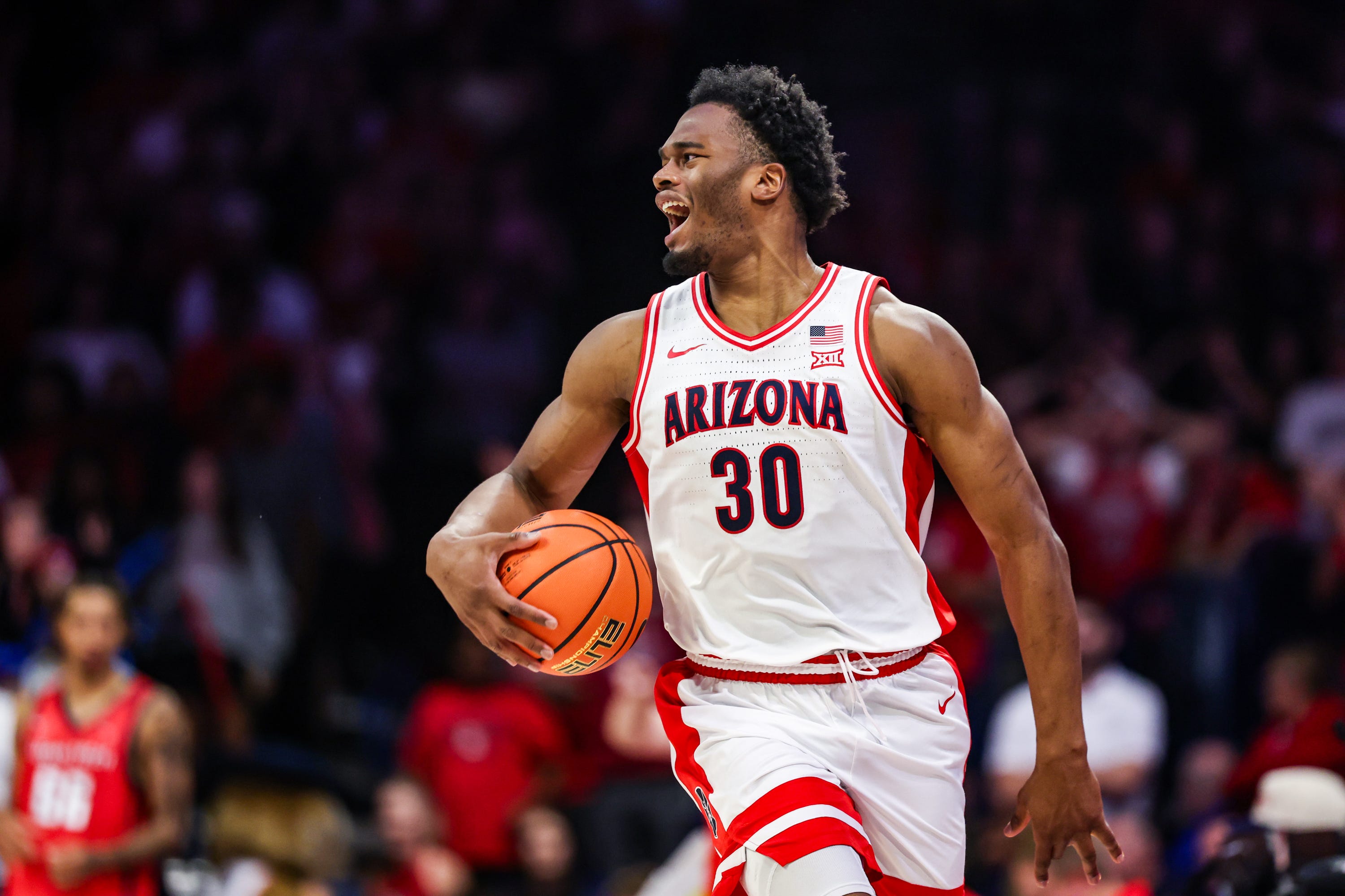 Tobe Awaka, other reserves lead Arizona to win over Utah Tech in home ...