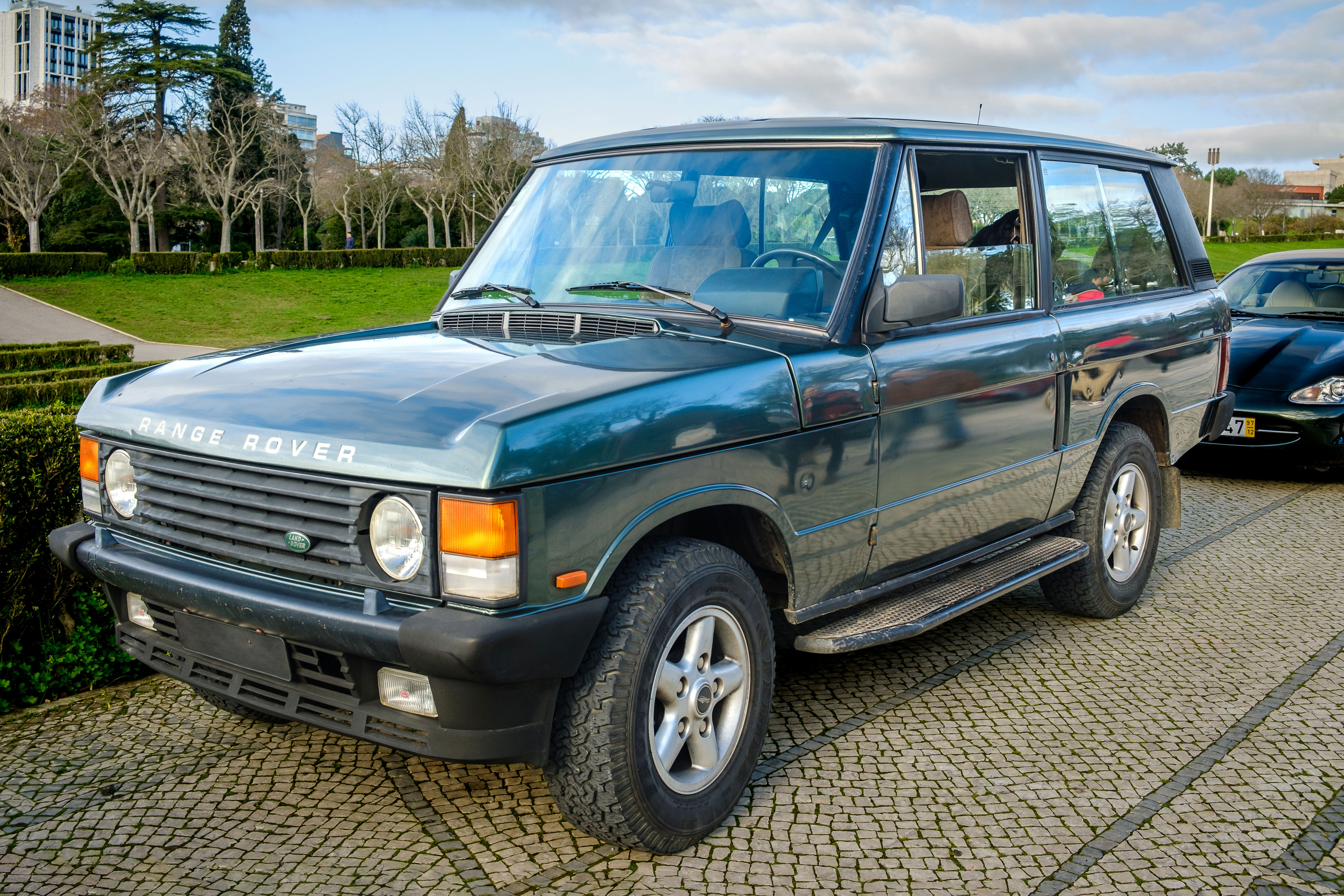 Britse koopjesjager ontdekt dat zijn eBay-Range Rover van deze koningin was