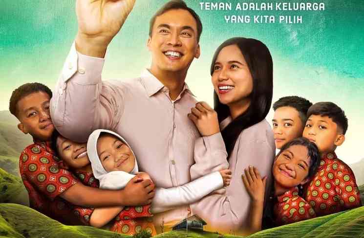 Film Solata, Jauh ke Tanah Para Dewa Mencari Keluarga Baru