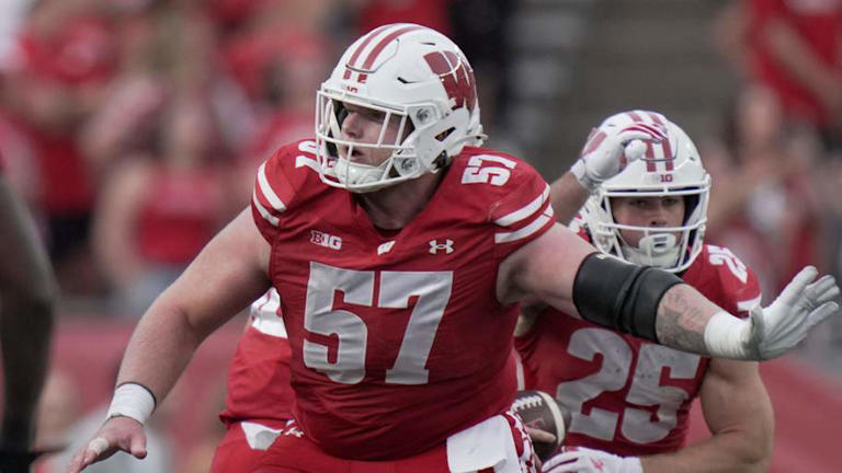 Injury report reveals decimated Wisconsin football running back room