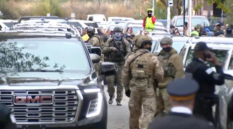 Shooter opens fire at Border Patrol agents in Chicago