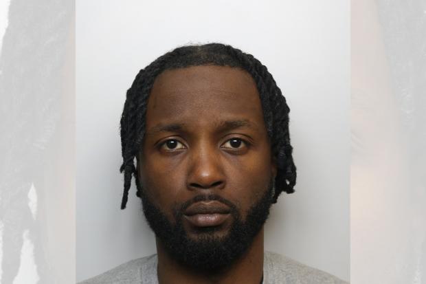 Police warn public 'DO NOT APPROACH' wanted man