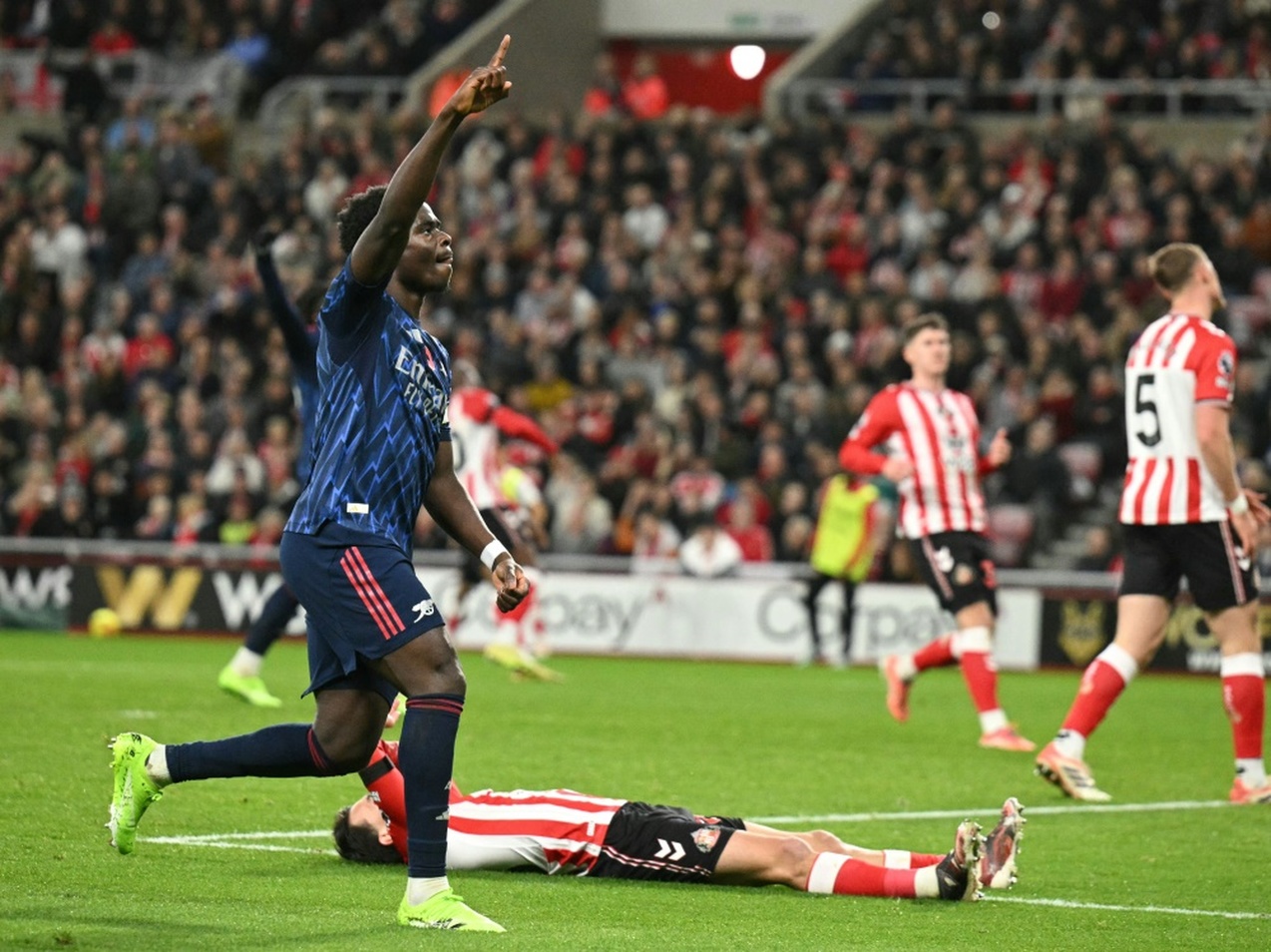 FC Arsenal gibt Sieg gegen Aufsteiger AFC Sunderland spät aus der Hand