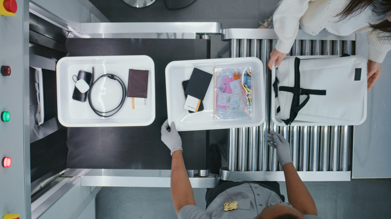 Here's What Bag Scanners At Airport Security Really Show