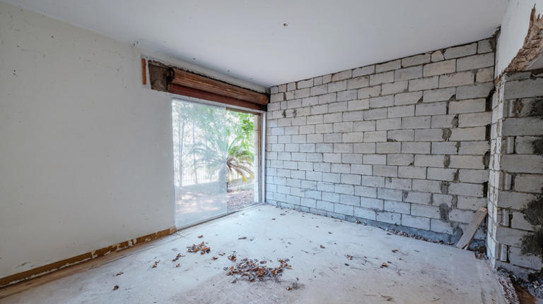 How To Clean Your Entire Basement With Vinegar, From Floors To Walls