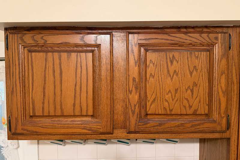 I Tried Store-Bought vs. DIY Cleaner on My Greasy Kitchen Cabinets ...