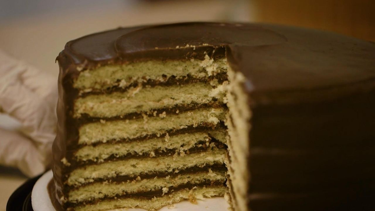 Welcome To Dean's Cake House â Bonus Cut!