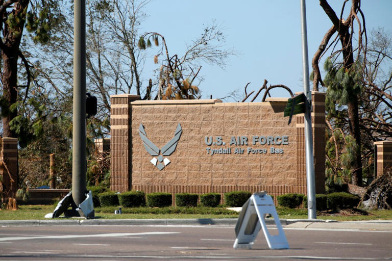 Air Force families at Florida base ordered to strip early Christmas ...