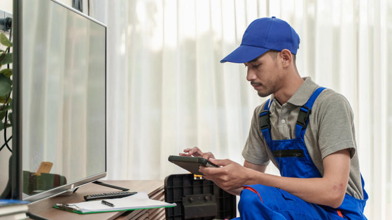 Common Problems With Smart TVs (And How To Fix Them)