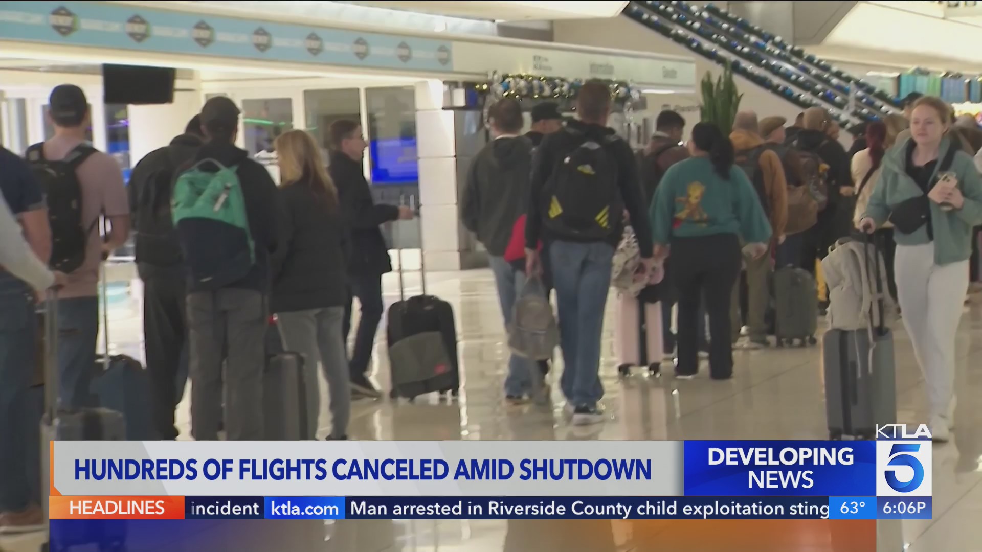 Curated visual reference: Fresh Look at Hundreds Of Flights Cancelled Amid Government Shutdown