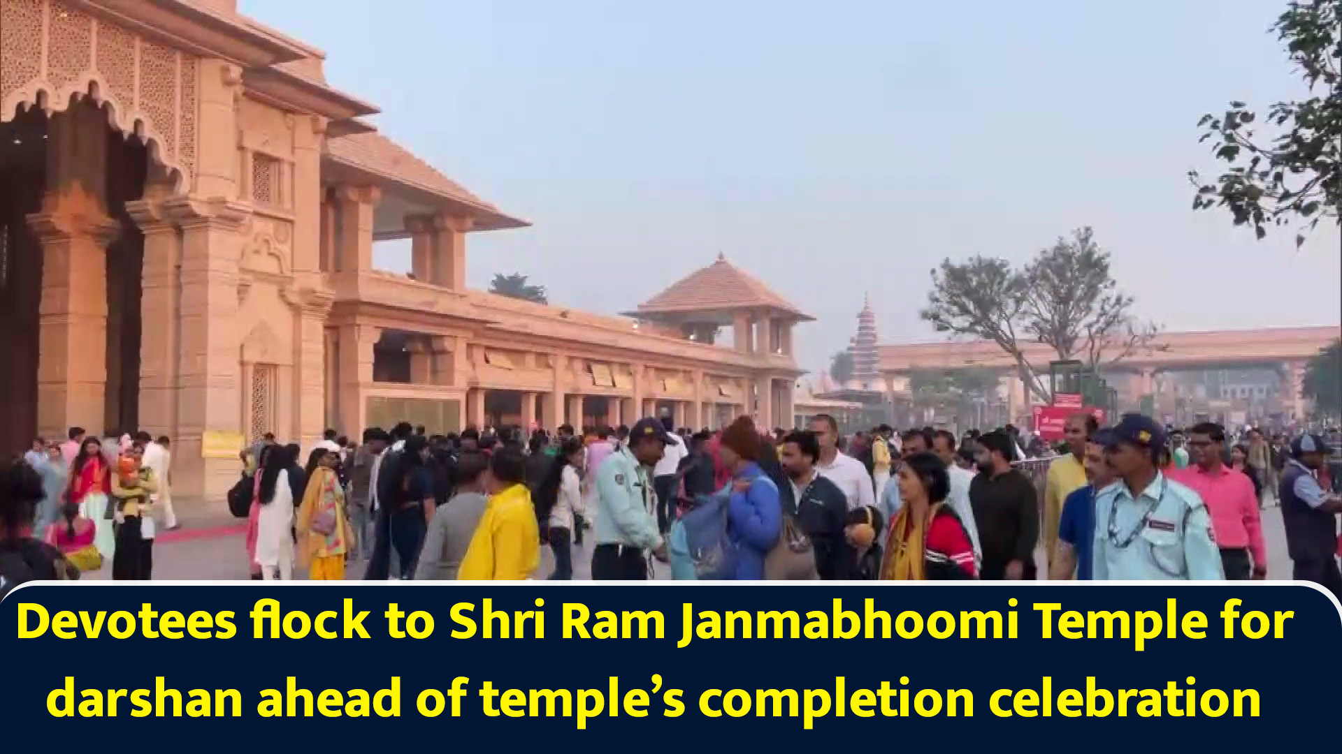 Devotees flock to Shri Ram Janmabhoomi Temple for darshan ahead of ...