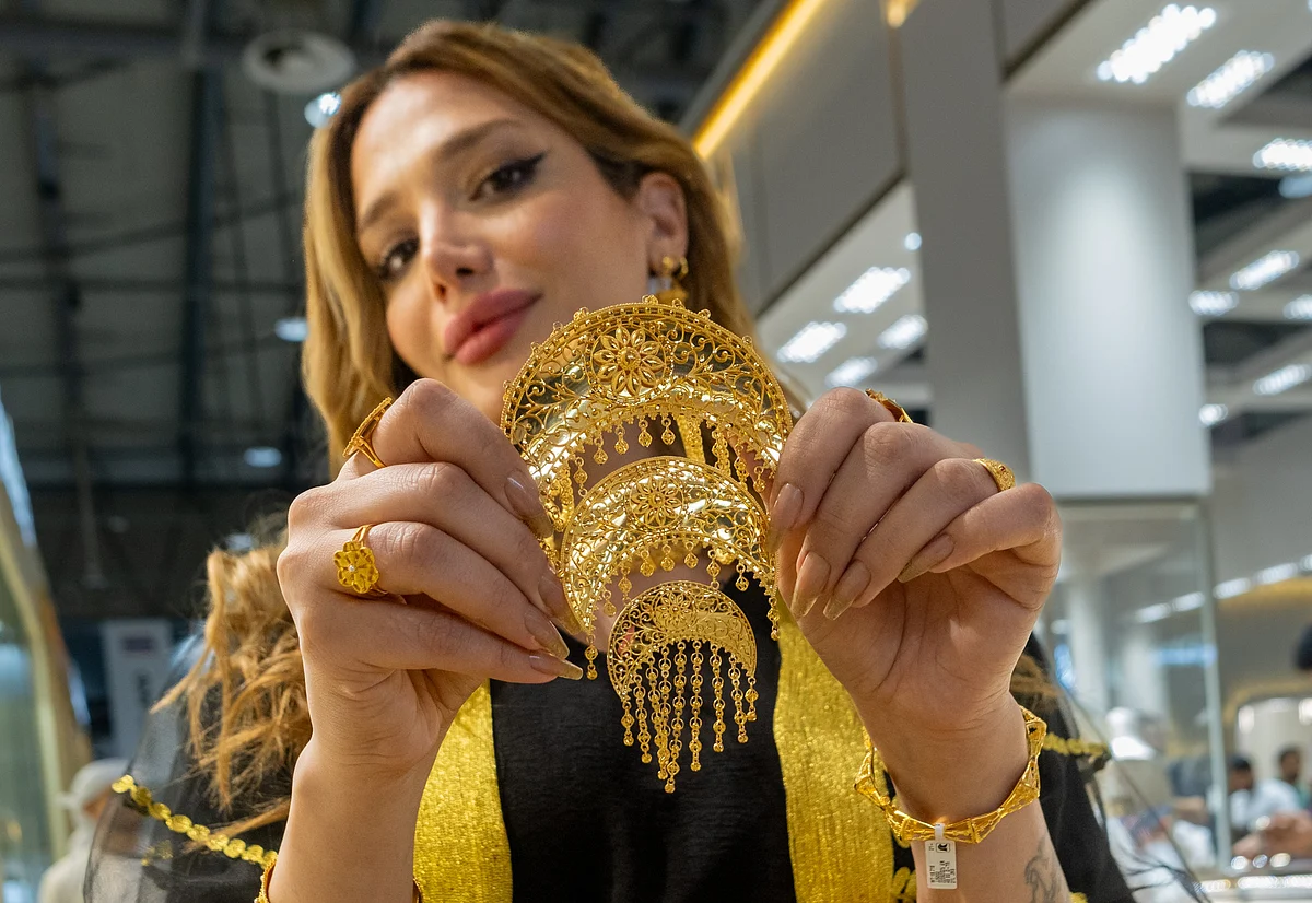 Gold’s next leap? Analysts see $5,000 horizon, explain current calm market