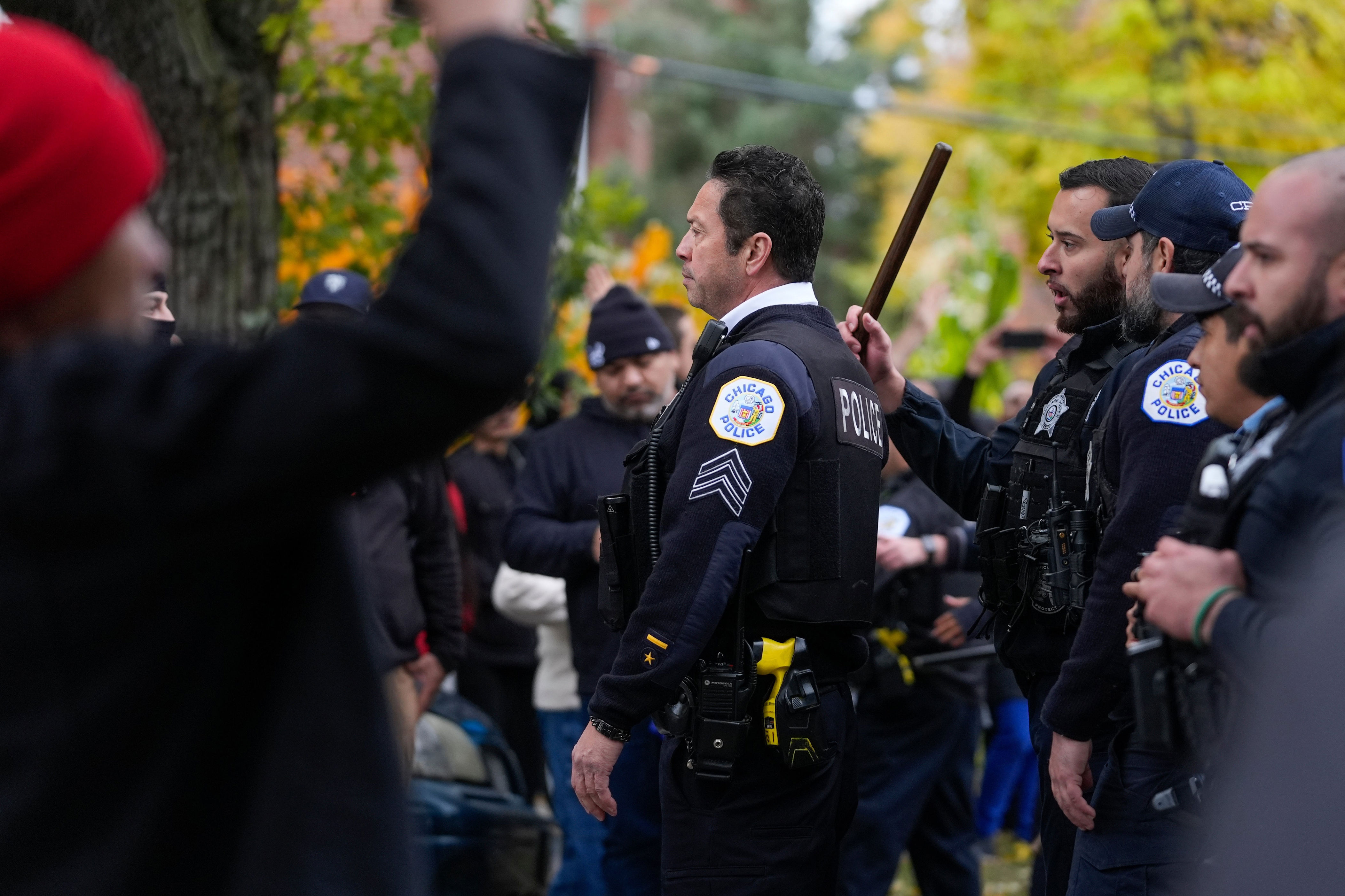 Chicago police respond to report of shots fired at federal agents
