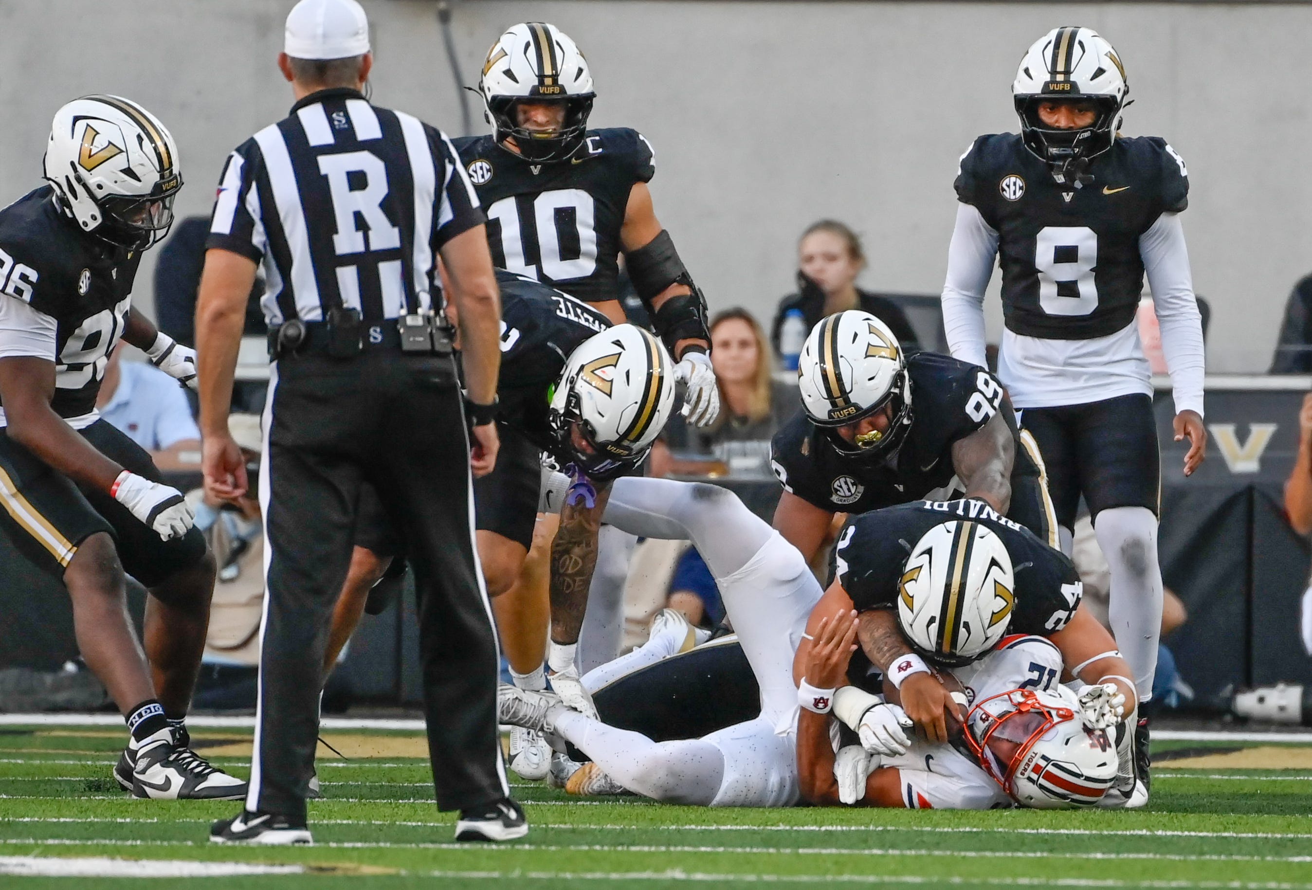 His best friend gone, Vanderbilt football's Nick Rinaldi ready for ...