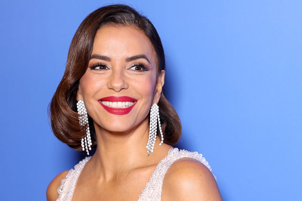 Eva Longoria looks unrecognisable in latest red carpet outing