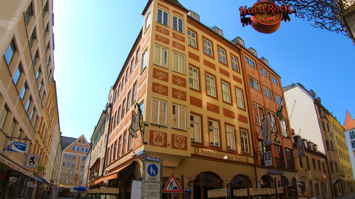 Exploring Munich’s Colorful Old Town Streets