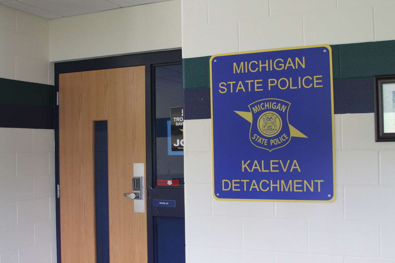 7 deer crashes in 4 days, per in latest police log