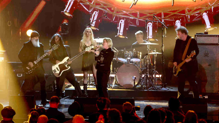 Chris Cornell’s daughter brings the emotion at Soundgarden’s Rock And ...