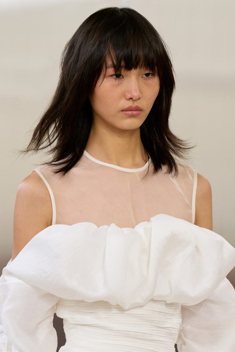 Il taglio capelli Collarbone Bob che arriva a sfiorare la clavicola con ...