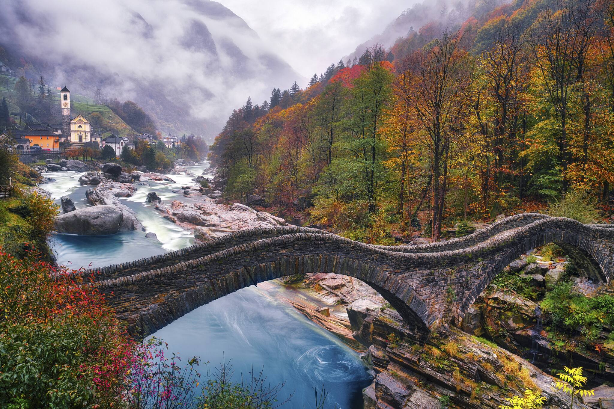 Fabelhafte Fluss Der Schweiz Und Frankreich Bildnull