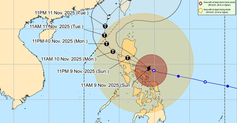 Typhoon Uwan Update: Terrifying Videos Show Monster Storm Smashing Into ...