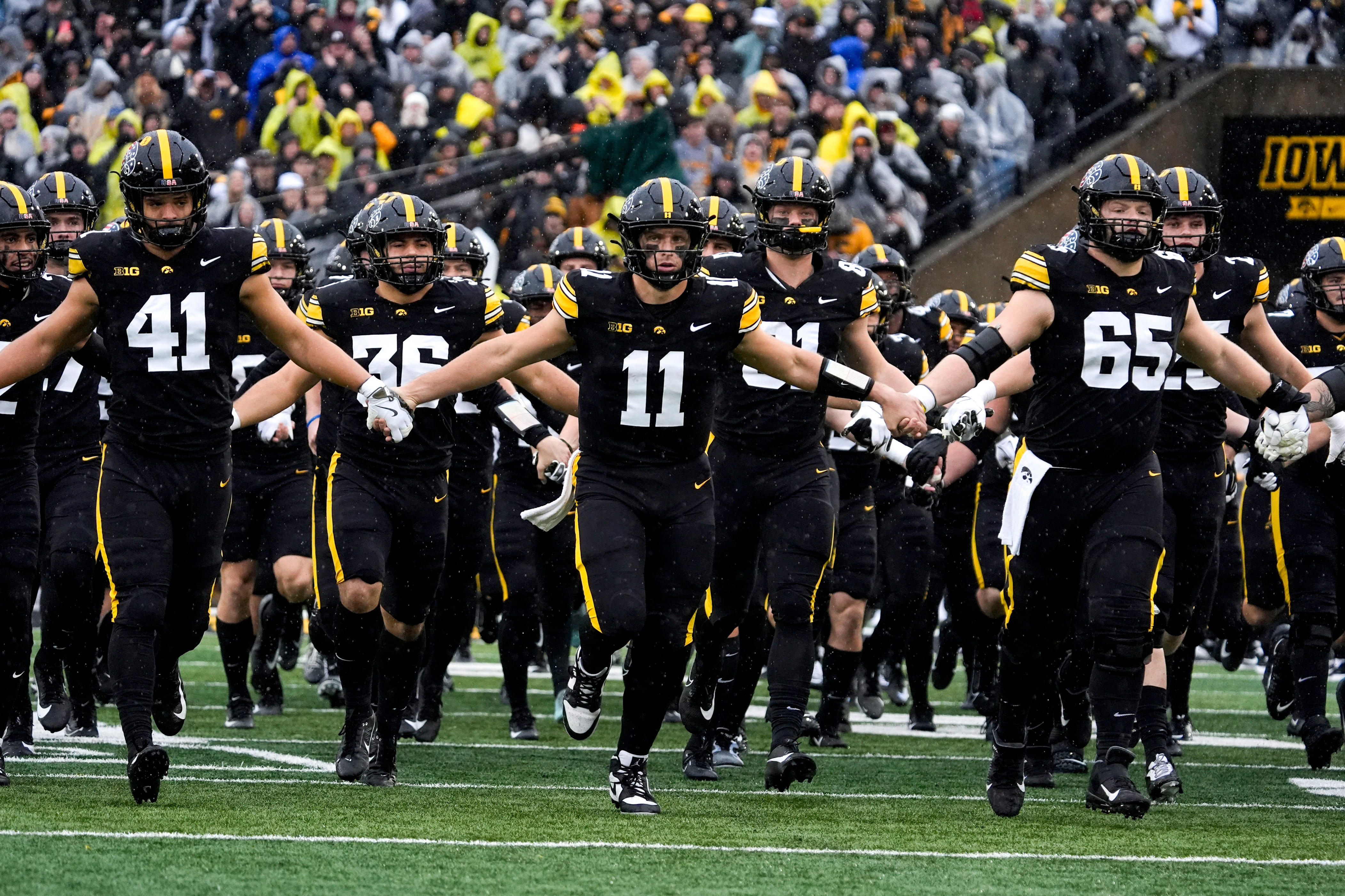 Iowa football moves up in ESPN Week 12 power rankings