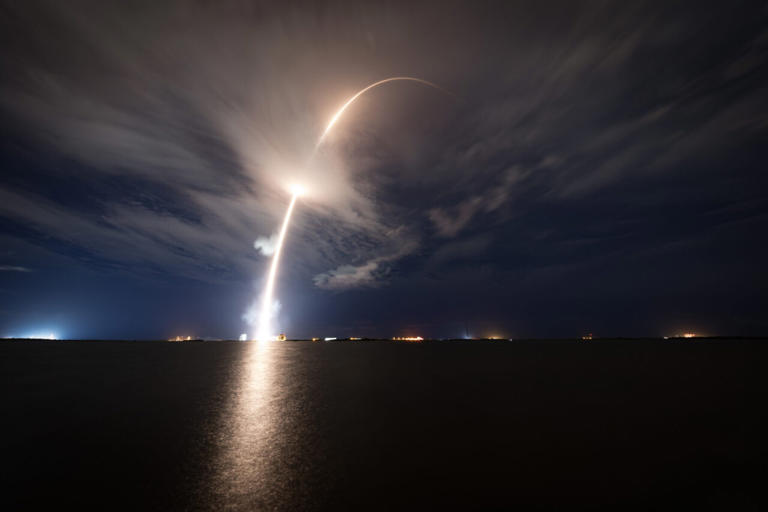 El ejército estadounidense intensifica sus esfuerzos para interferir los satélites chinos y rusos.