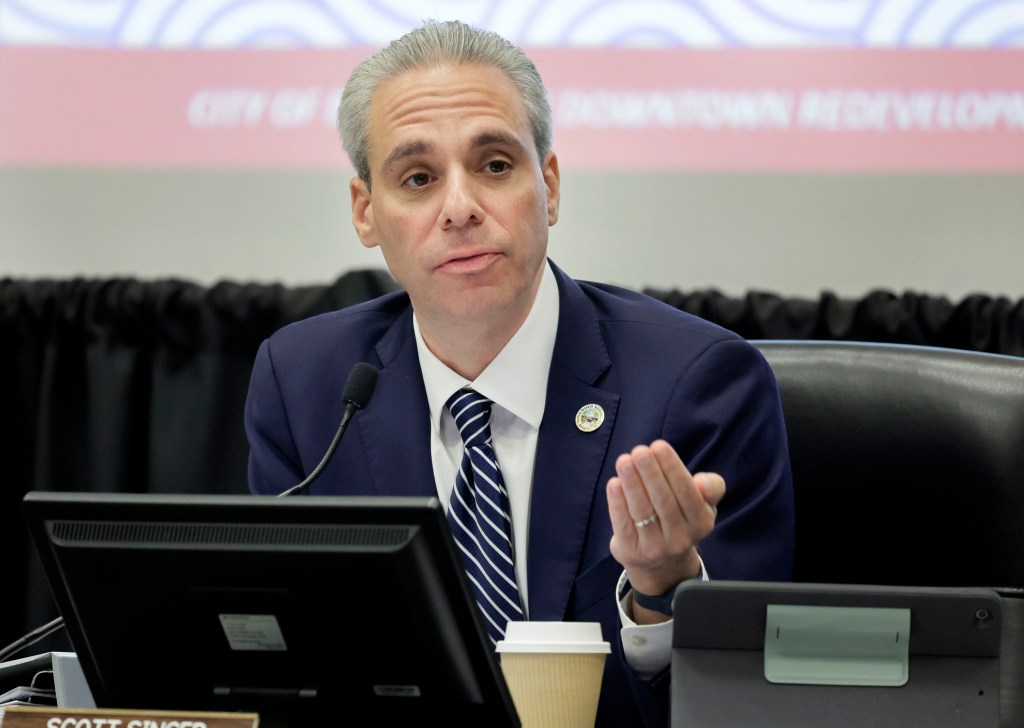 Boca Raton makes serious pitch to NYC businesses to head south after ...