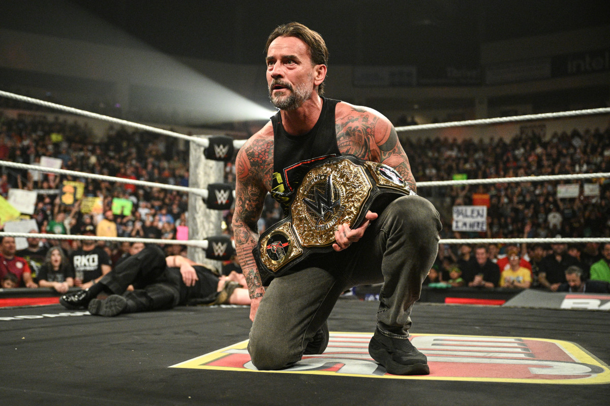 WWE Raw results: CM Punk's edgy promo–shoot or not?